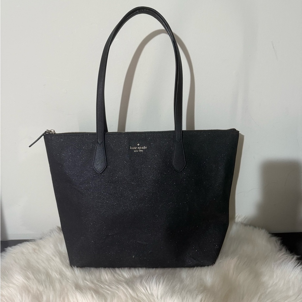 Kate Spade tote bag sparkles look